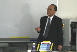 渡辺元 氏