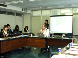 司会・進行は観光学部 中西教授