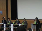 パネルディスカッション (左から)内山節氏、川嶋直氏、 小林光氏、寺西俊一氏、阿部治氏